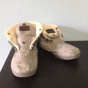 Toms fur-lined booties